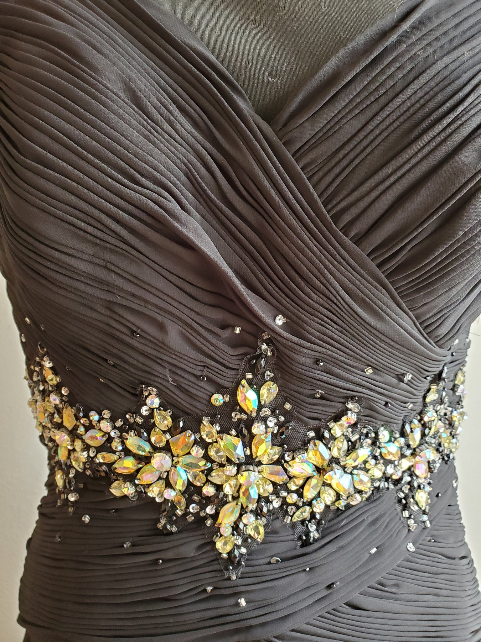 Gi – Rent A Dress Gi – Rent A Dress